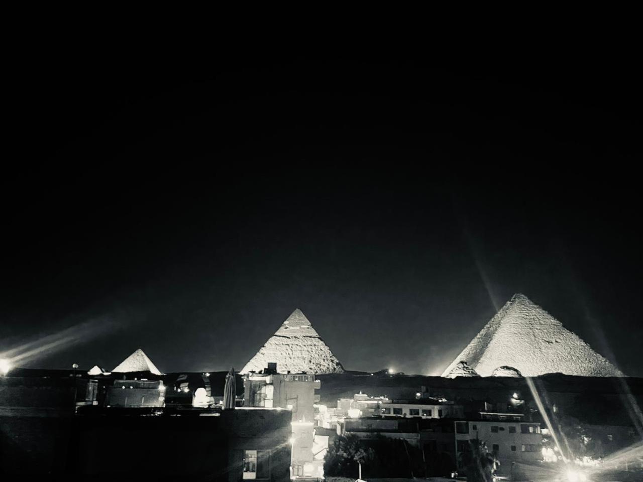 The Pyramids Gate Inn Kafrat al Jabal Bagian luar foto