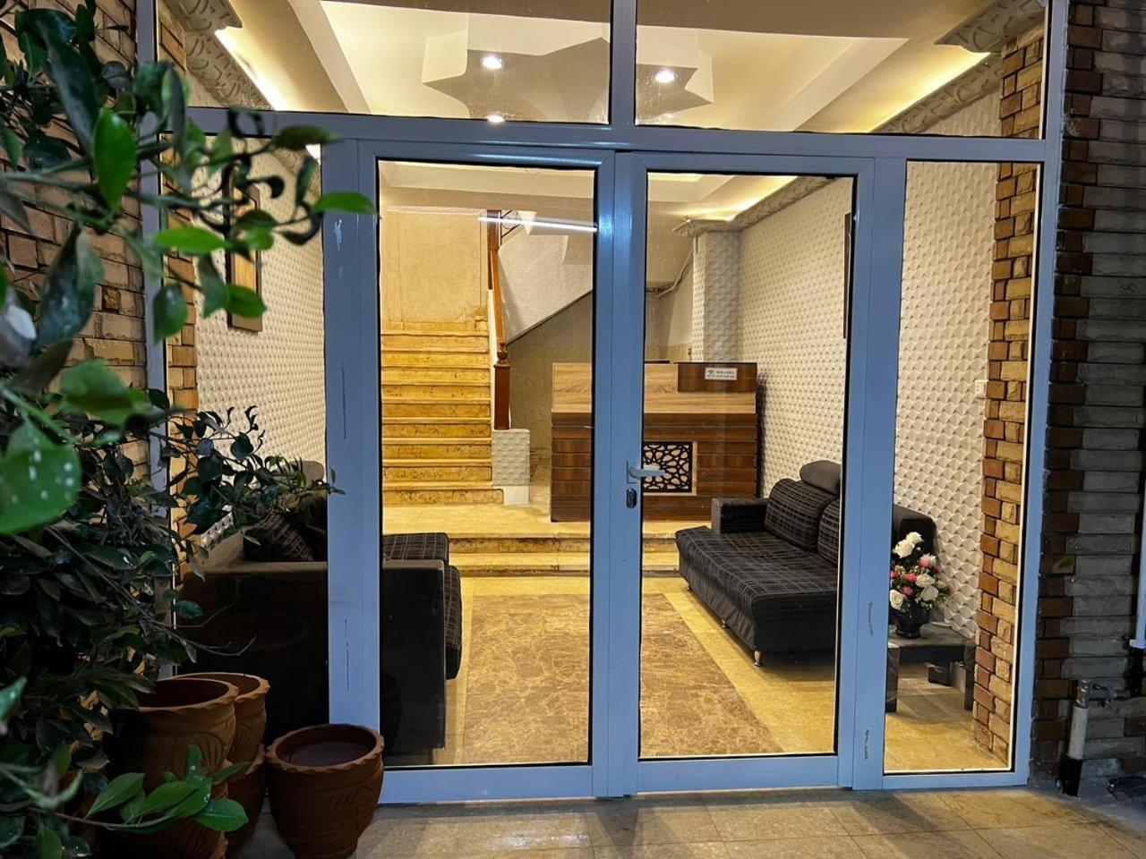 The Pyramids Gate Inn Kafrat al Jabal Bagian luar foto